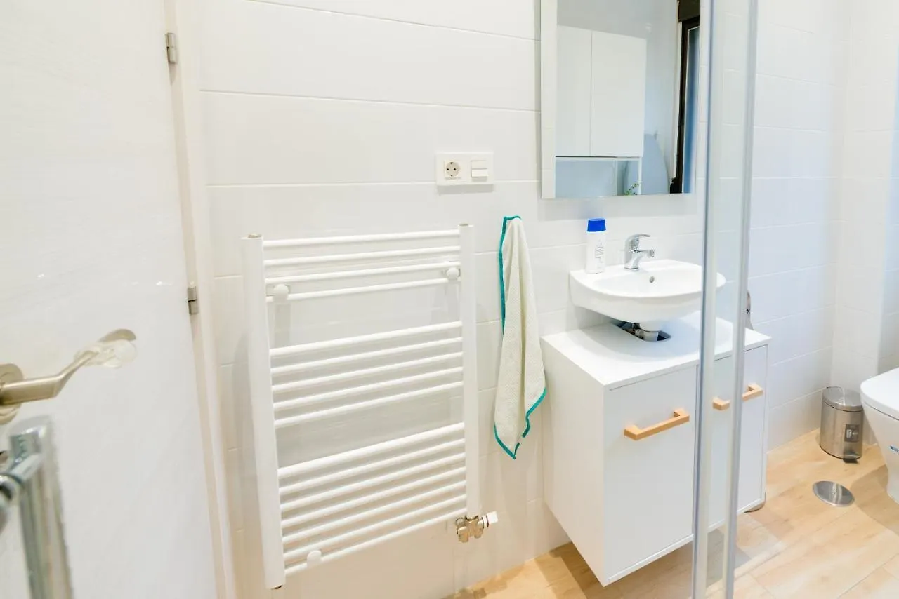 Trendyhomes Granada - Moderno Apartamento A 15 Minutos Del Centro 0*,  Spain